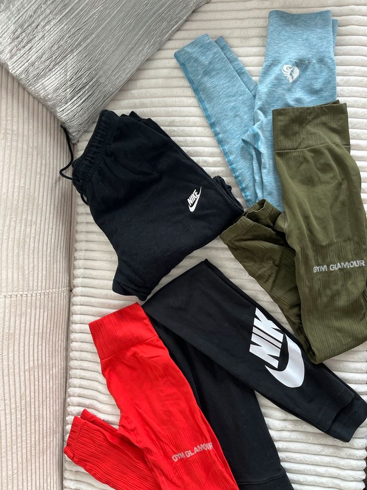 Ganzes Paket ! Sport Leggins + Jogger /Nike Womensbest Gymglamour in München