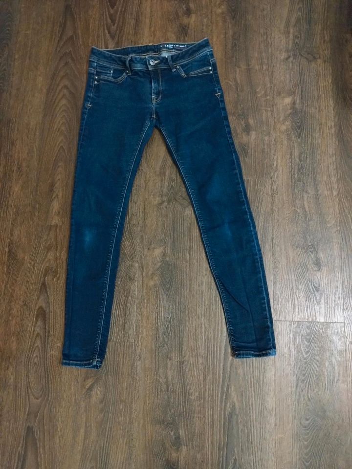 Jeans * Hose * 28 / 30 * edc * shaped skinny in Jena