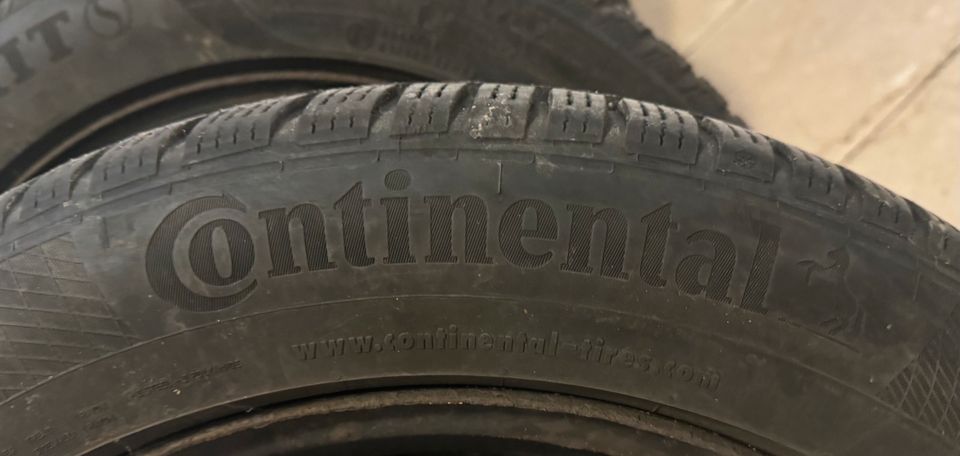 4 Winterreifen/Kompletträder, Continental, Stahlfelge 225/50 R17 in Unterwössen