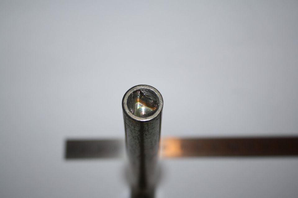 Dreikanntschlüssel 8 mm aus Metall (unbenutzt) in Berlin