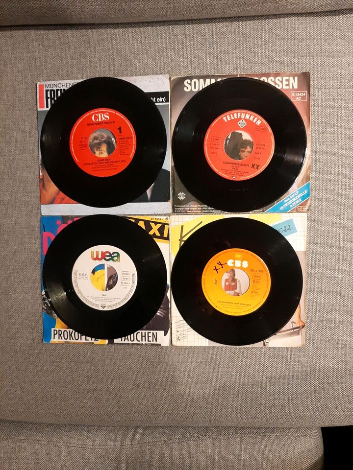 4 x 7" Vinyl NDW  UKW DÖF KIZ  Münchener Freiheit in Ludwigsburg