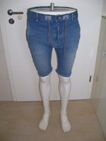 Bershka Bermuda/Short EUR 42 Jeans blau Bayern - Würzburg Vorschau