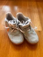 Hummel Hallen- / Turnschuhe Gr 40 Bayern - Otterfing Vorschau