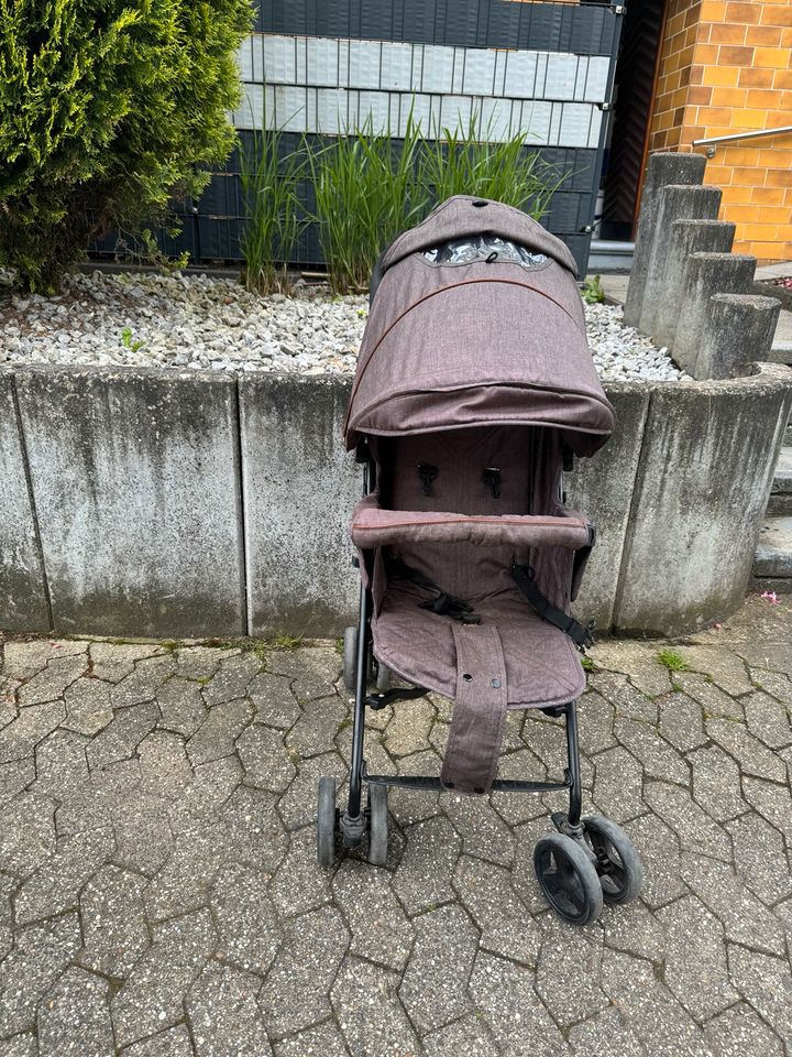 Kinderwagen klappbar mit Sonnensegel in Neuwied