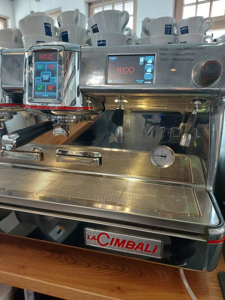 Gastro Profi Siebträgermaschine, Kaffeemaschine La Cimbali M100 in Memmingen