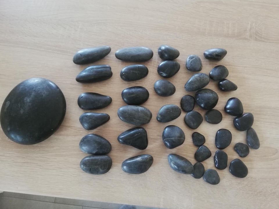 Hot Stones NEU und unbenutzt 38 Stück in Bünde