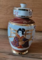 Porzellan Vase handbemalt  Japan Asien Deckelvase Nordrhein-Westfalen - Herne Vorschau