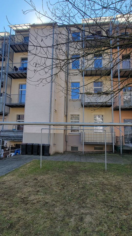 MFH in ruhiger Einbahnstraße mit Balkonen, RENDITE 6,56% in Plauen