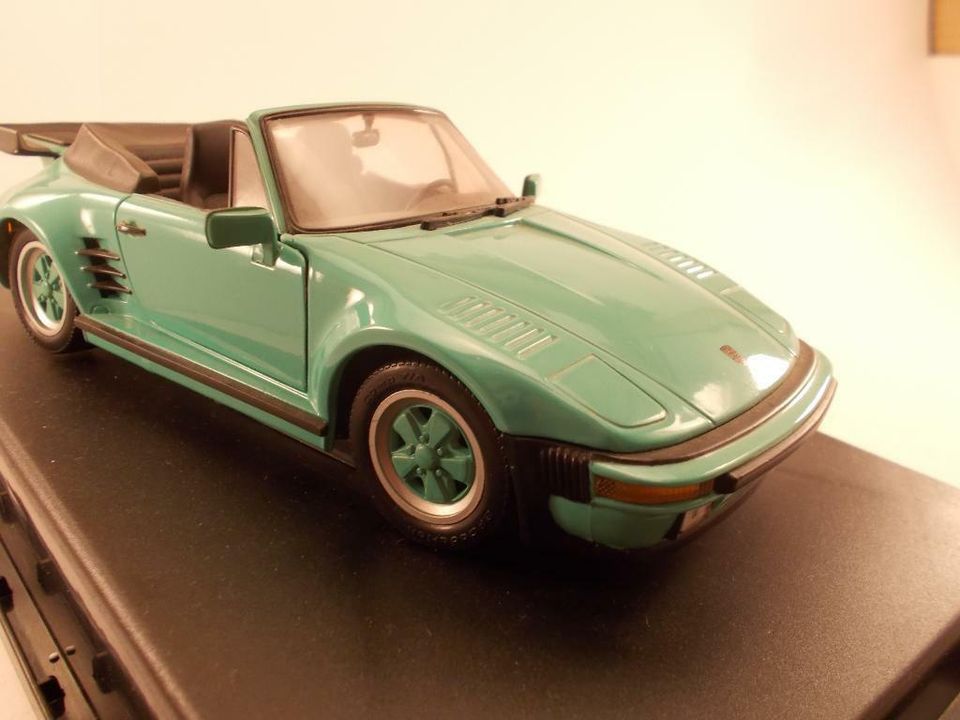 1:18 Modellauto Porsche turbo Slant Nose von Revell in OVP in Selb