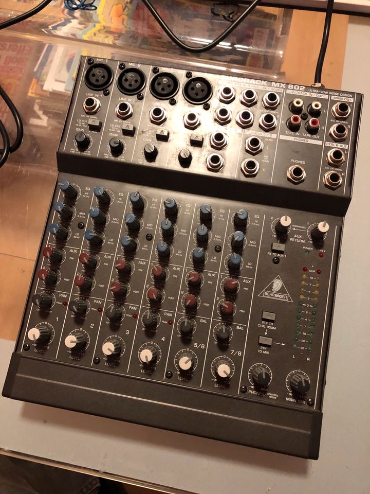 Behringer Eurorack Mischpult ohne Netzteil in Berlin