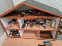 Puppenhaus selbstgebaut mit Playmobil Einrichtung,  Zubehör Bayern - Harburg (Schwaben) Vorschau