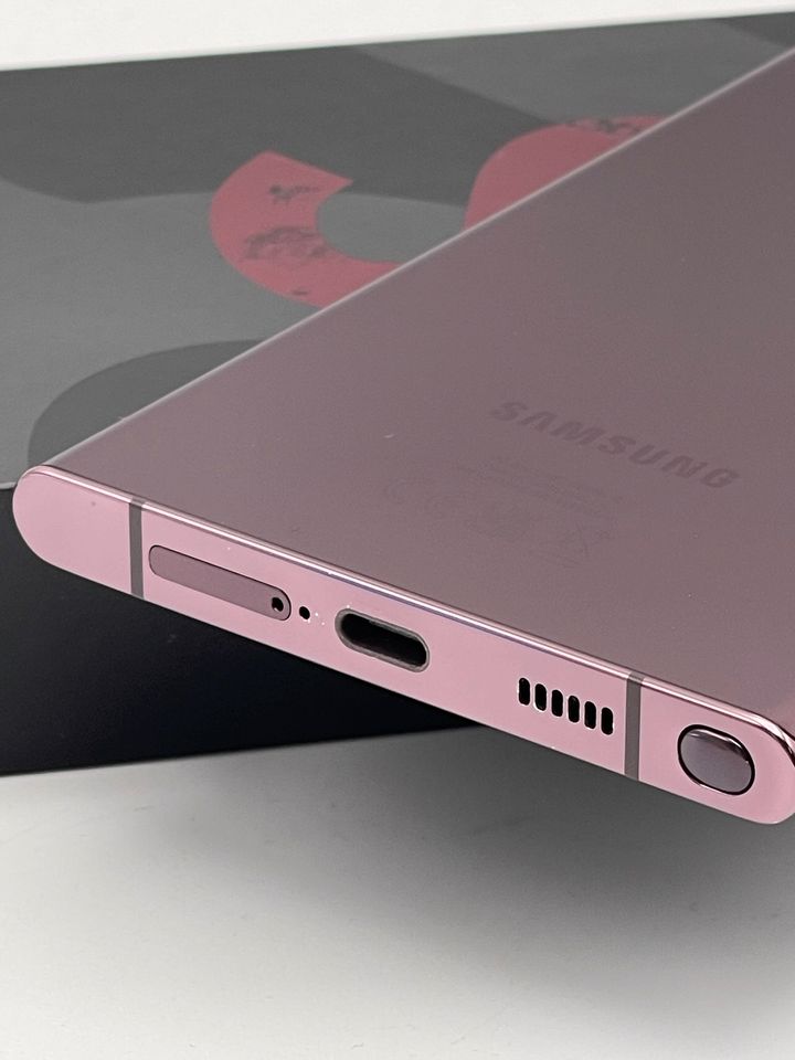 Samsung Galaxy S22 Ultra - 128GB | 8GB RAM - Burgundy in Köln