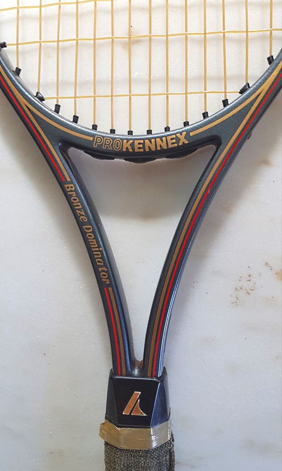 Tennisschläger Pro Kennex Bronze Dominator. Inklusive Hülle. in Remshalden