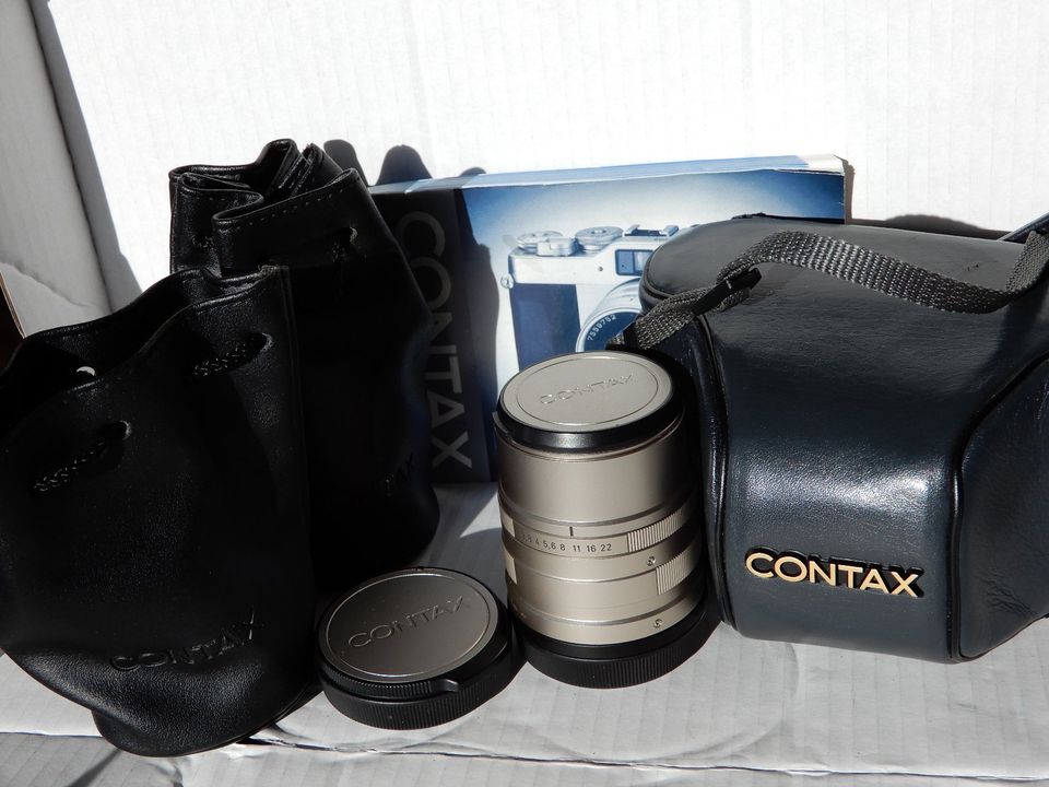 Contax G1 analoge Kamera mit 2 Objektiven und Taschen in Bayreuth