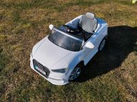 Kinderfahrzeug Auto Audi mit Fernbedienung Bayern - Essenbach Vorschau
