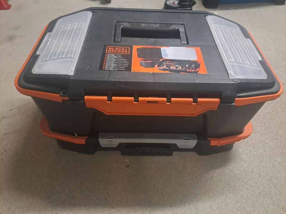 Verkaufe Black & Decker Tool Kit Box in Schwarzenbek