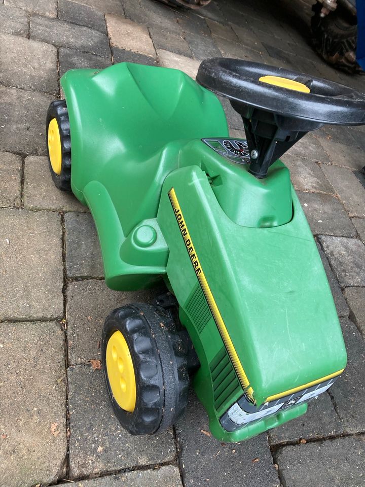 Original Bobby Car John Deere Trecker in Basberg Eifel