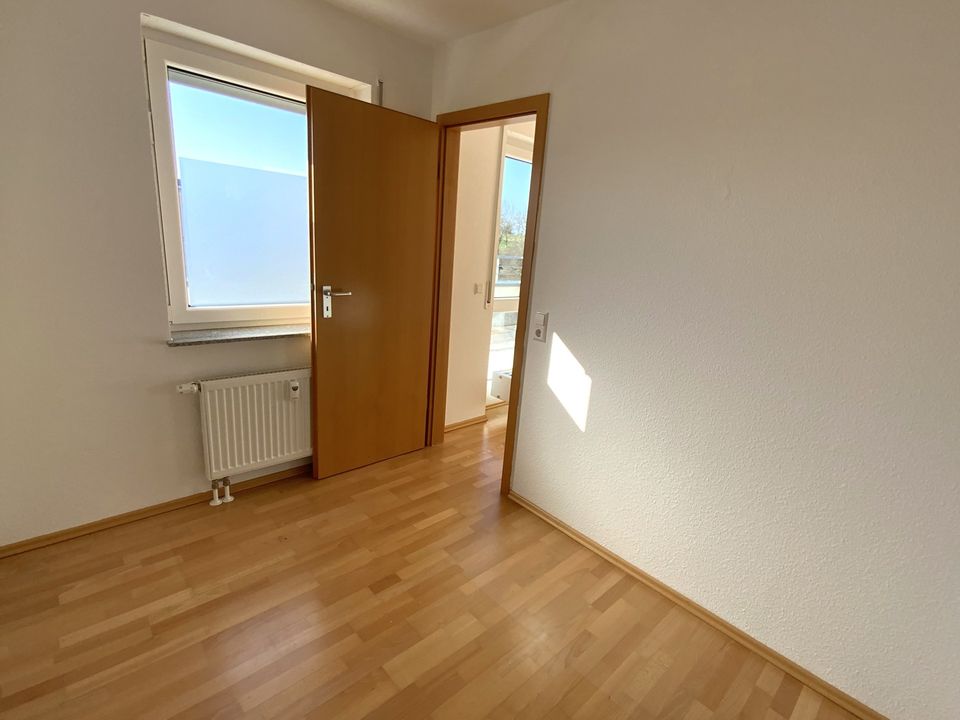 4-Zimmer Penthouse-Wohnung mit 65 m² Dachterrasse in Möglingen 