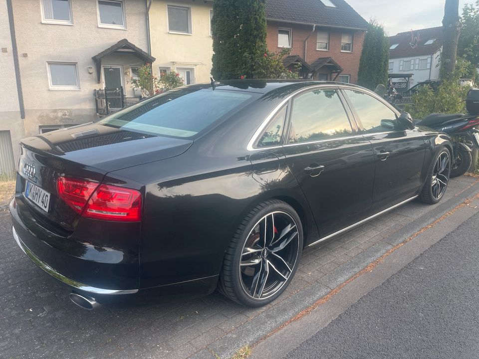 Audi A8 4.2 TDI 21“ RS6 Felgen El. Schiebedach in Köln