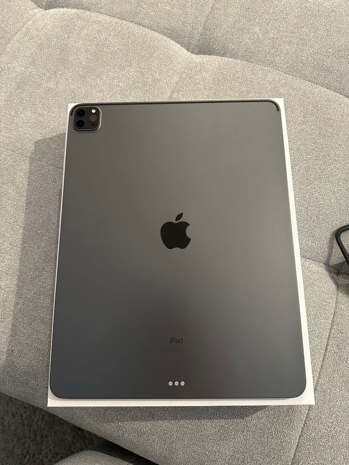 iPad Pro 12.9 (4. Generation) 256GB Space Grey in Geseke