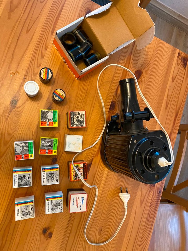 DDR  DIA-Projektor mit Filmen in Meißen