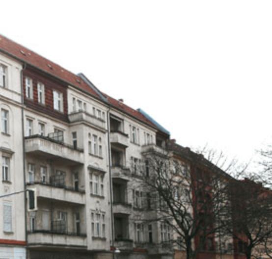 Sanierungsbedürftiges Wohn-/Geschäftshaus mit Dachgeschossausbaupotential Berlin-Prenzlauer Berg in Berlin