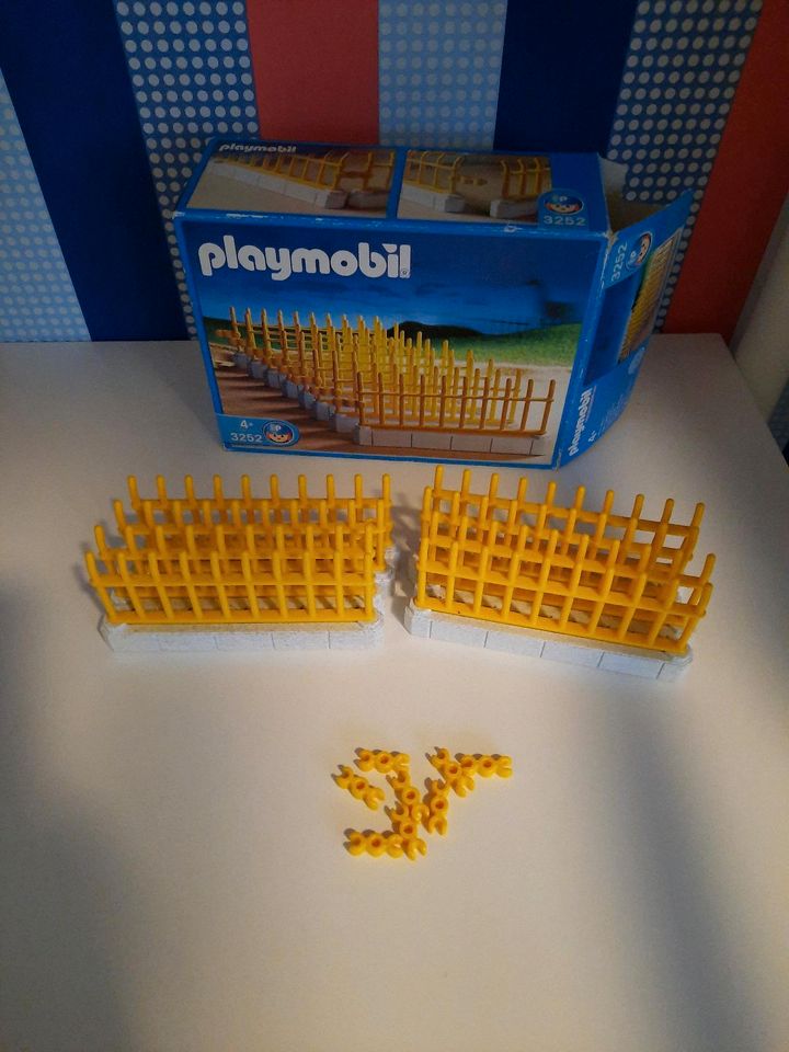 Playmobil Zäune ( 3 Packungen) in Bösel