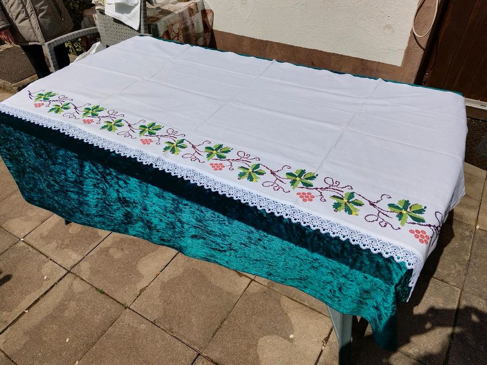 Wundervolles Tischdecken Set 3teilig bestickt❤ in Sulz