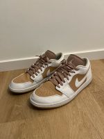 Nike Air Jordan 1 - Beige / Weiß - 44,5 Bayern - Adelsdorf Vorschau