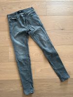 Hollister Jeans grau Röhrenjeans super skinny - 152 Kreis Pinneberg - Halstenbek Vorschau