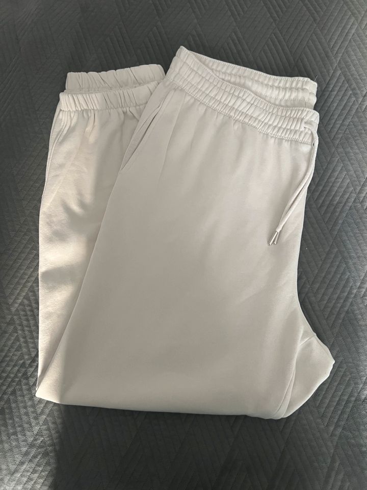 Herren Jogging Hose von H&M große XL in Berlin