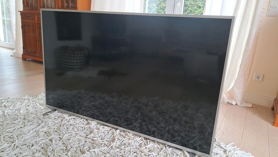 58 Zoll LED Fernseher Philips mit Ambilight. in Oelde