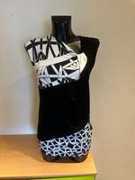 Desigual T-Shirt Top Gr S M schwarz weiß Urlaub Hochzeit Abi Frei Niedersachsen - Nordhorn Vorschau