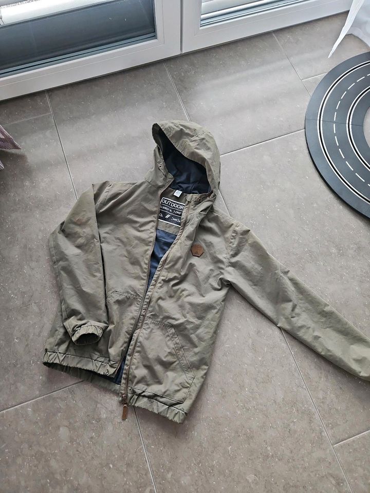 Jacke Gr.152 leicht, outdoor, khaki in Böbingen an der Rems