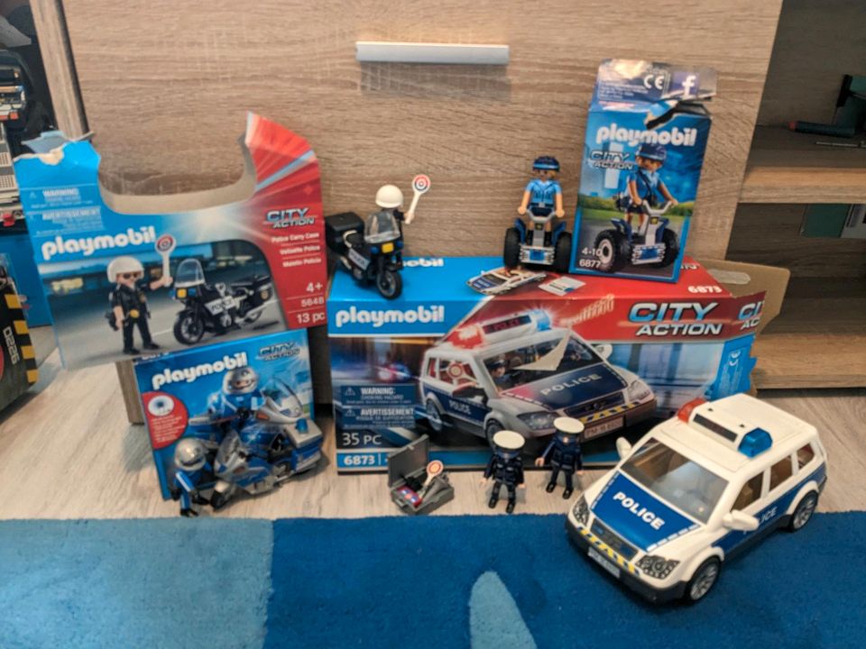 Playmobil Polizei Einsatzfahrzeuge in Groß Lindow