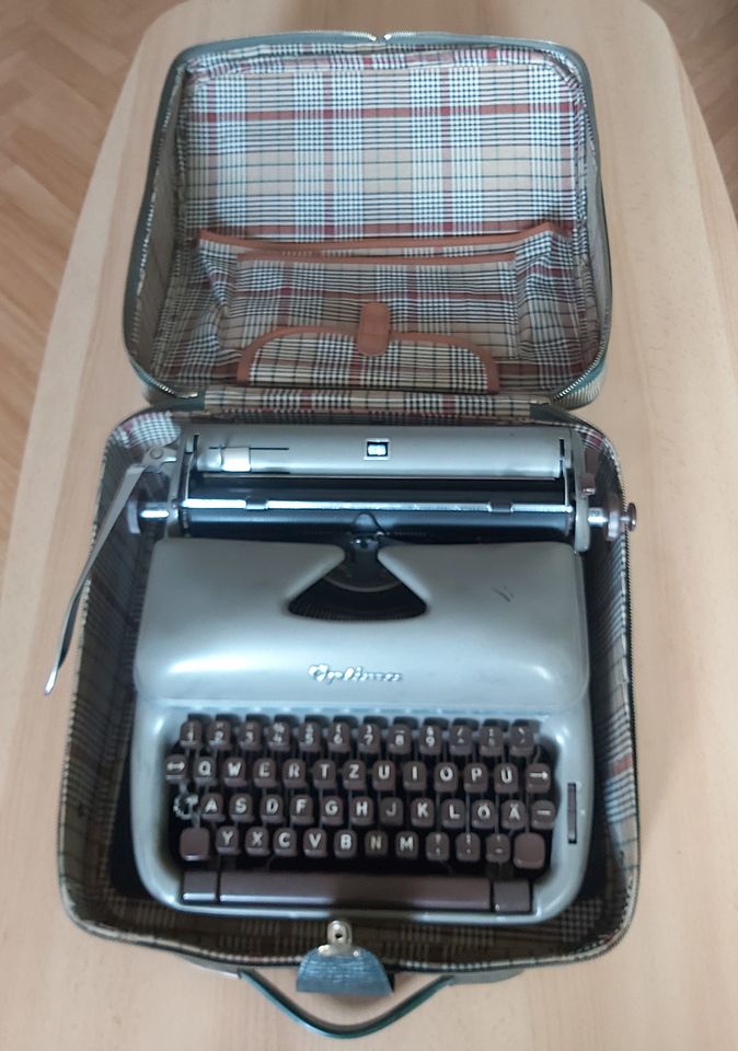 Rarität OPTIMA ELITE Schreibmaschine Reiseschreibmaschine 50er J. in Coppenbrügge