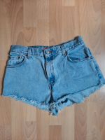 Levi's Jeansshorts 550, Gr. 30 (L?) relaxed fit,  hellblau, Bayern - Immenstadt Vorschau