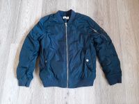 Wattierte Pilotenjacke Bomberjacke Größe 134 von H&M marineblau Bad Doberan - Landkreis - Bartenshagen-Parkentin Vorschau