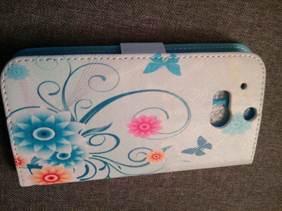 Neu! HTC ONE M8 Case Fliphülle Flipcase Handyhülle in Nürnberg (Mittelfr)