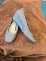 graue wedges Pumps Gr. 42 Bayern - Niederaichbach Vorschau