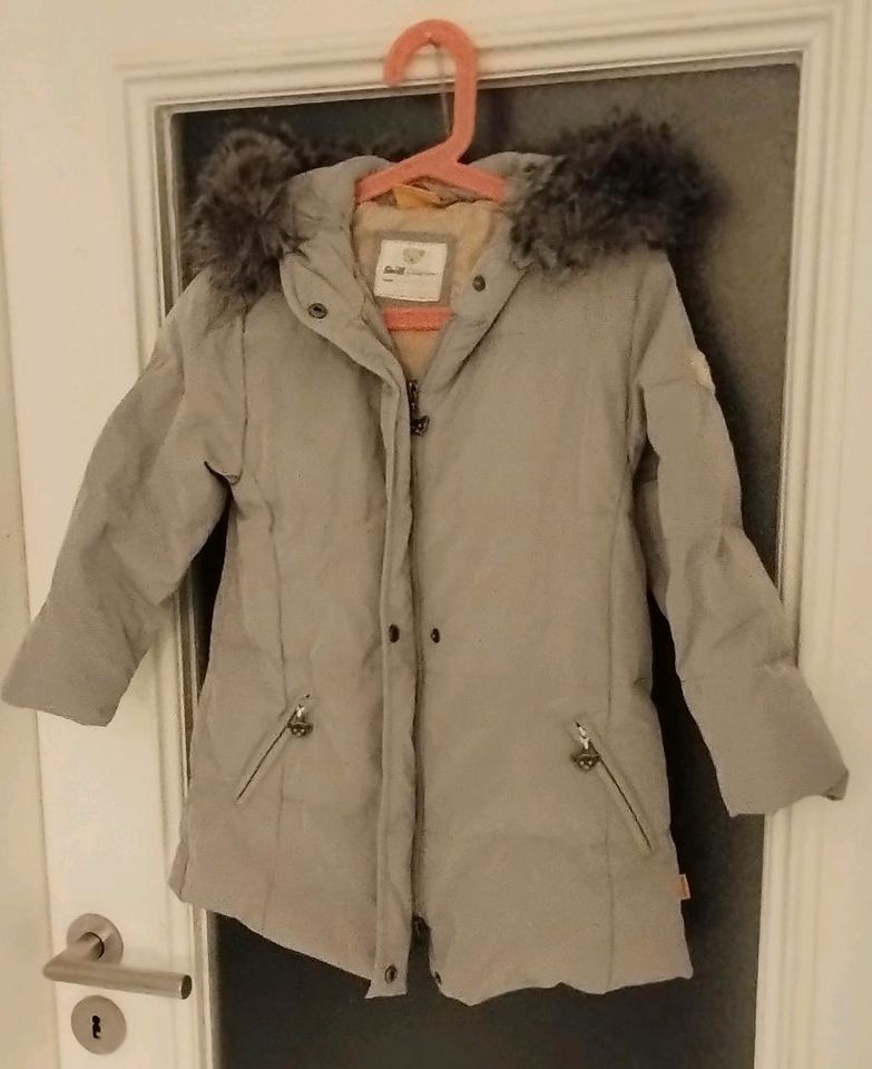 Mantel Winterjacke Steiff grau Gr. 104 neuwertig in Wölfersheim