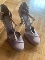 Pumps highheels 38,5 rosa nude Lack Wildleder Nordrhein-Westfalen - Lohmar Vorschau