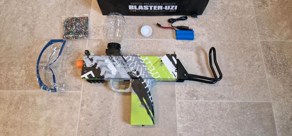 Gel Blaster UZI,elektrische Wasserkugel-Pistole,Orbeez Gun in Feuchtwangen