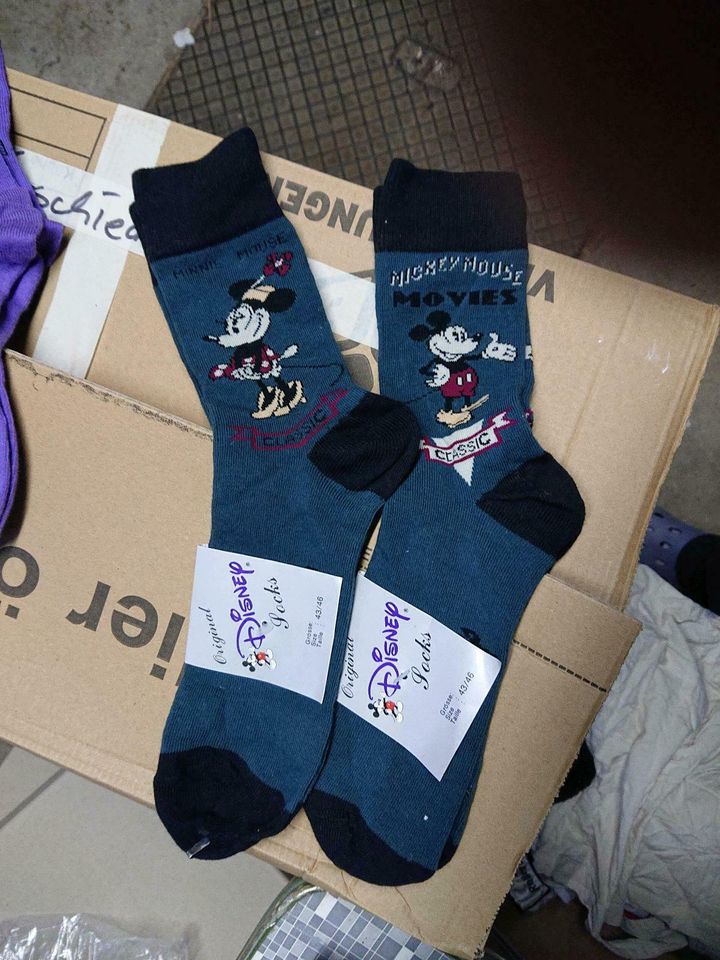 Socken Disney Mickey mouse Größe 42-43-46 Neu siehe Bilder in Pfungstadt