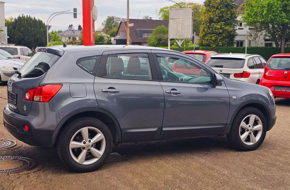 Nissan Qashqai 1.6 Acenta. PanoramaAnhängerkupplung in Bremerhaven