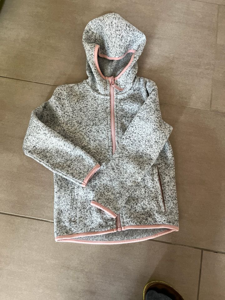 Strickfleecejacke H&M 110/116 in Dassel