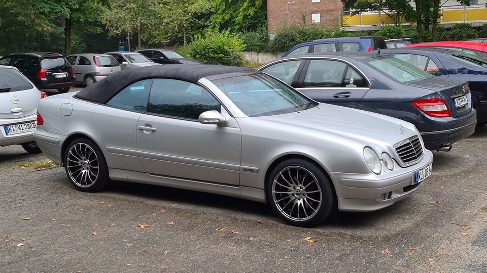 Mercedes Cabrio in Kiel