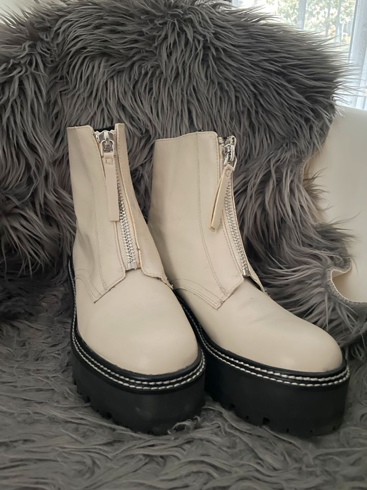 Stiefel Boots Creme Größe 39 H&M in Dresden