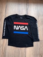 RESERVED schwarzes Langarmshirt NASA Weltraum in 122 Nordrhein-Westfalen - Hennef (Sieg) Vorschau