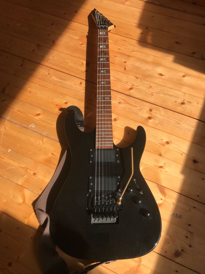 Grassroots  Kirk Hammet signature E -Gitarre in Wuppertal
